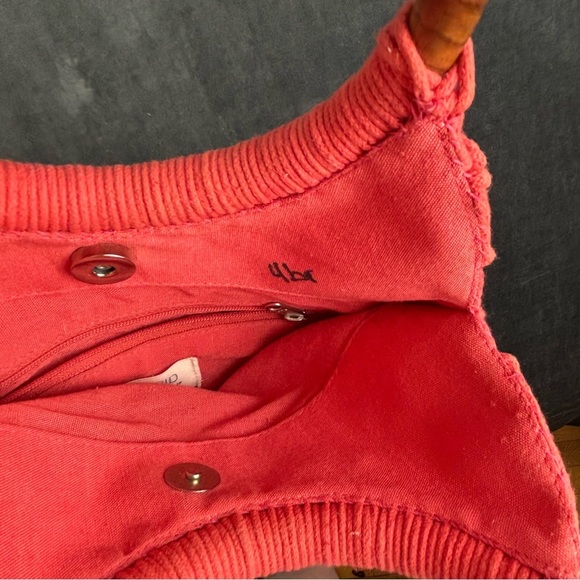 Sigrid Olsen Coral Knit Bag with Wooden Handles **see description - Picture 6 of 8